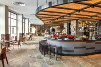 The Art Hotel & Resort - bar