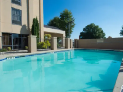 Hampton Inn Gainesville Hotels in Gainesville