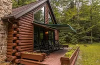 Cozy Secluded 3 BR  Log Cabin with Hot Tub and Wood Burning Fireplace!