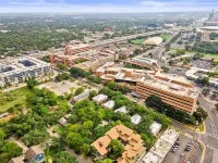 Convenient One Bedroom Hancock Condo Hotels in Central Austin