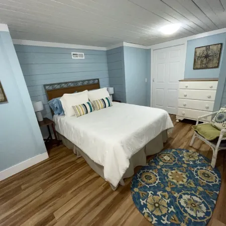 Beautiful Cottage -Water Front+dock+Big Bear Bay