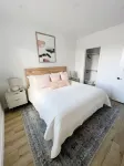 Luxury Downtown Spacious 3 bedroom New Modern Townhome - balcon