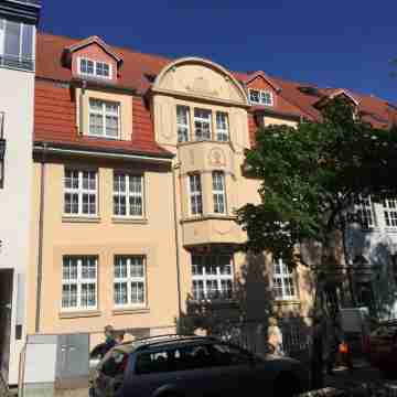 80 m from the beach, everything in view - Anchorage vacation apartment Hotel Exterior