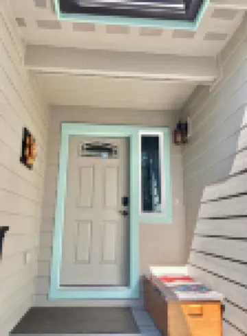 Spacious 7 bedroom, 4.5 bathroom, 5-7 minutes to downtown