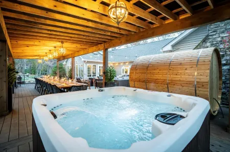 Grand and Gorgeous in Massanutten