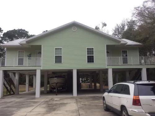 #1 rental in Steinhatchee, affordable, convenient, comforts of home.