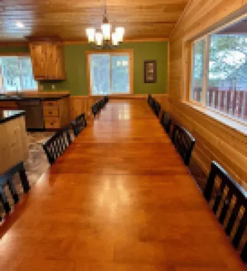 Yellowstone's Premier Hideaway! King Bed, Fire Pit, Dog & Wheelchair Friendly!