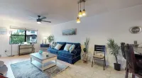 Charming 2-bedroom townhome in gorgeous Ponte Vedra Beach Hotels in Palm Valley