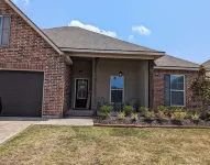 Cozy and Modern Home located in a New Secluded Subdivision Hotels near Glad Tidings Church