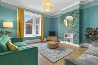 A Lovely, Luxury flat close to attractions and beach