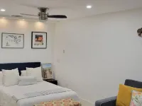 Home Paradise, Cozy guest suite in Ruskin POOLS HIGH SPEED WIFI BEACH MINUTES!!! Hotels in Ruskin