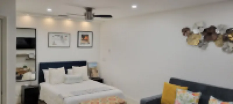 Home Paradise, Cozy guest suite in Ruskin POOLS HIGH SPEED WIFI BEACH MINUTES!!!