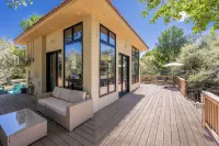 Riverside Retreat Aztec -Tiny Home on the Animas River. 30 minutes to Durango!