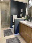 "The Salty Sugaree"-6 miles to beach, 1 mile to IMG, & multiple resort pools! - พร้อมระเบียง
