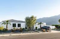 Villa Palm Springs Paradise Private Oasis Pool+Spa - plenty of me time to enjoy