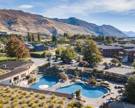 Oakridge Resort Lake Wanaka Hotels in Wanaka