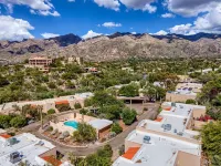 The Perfect Tucson Townhome in Catalina Foothills
