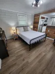 Pickwick Lake Bungalow near Papermill and Shiloh with 7th NT Free!