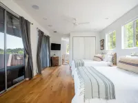 Wild Basin - 10 Min DT - Heated Pool/Spa -Included/Sport Court/Pickleball/ Views Отели рядом с достопримечательностью «Saint Stephens Episcopal School Football Stadium»