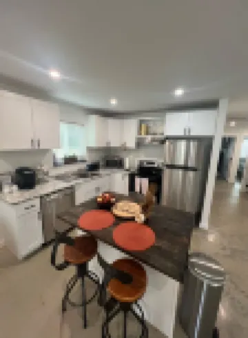 “The Magnolia Inn” A comfortable, clean, & cozy stay