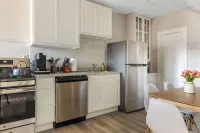 Fully Equipped Cozy 2BR Apartment Near Delmar Loop