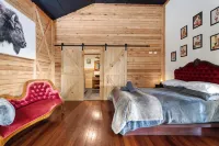 Scenic Rim Luxury-Romance-Secluded for Couples & Family & Wedding Groups Hotels near Flinders Peak