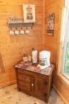 Cozy 2-BR cabin in the beautiful Arkansas forest!