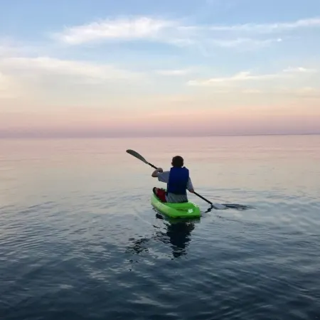 Beach house on Lake Superior - Direct beach access - Sunrise view over the lake!