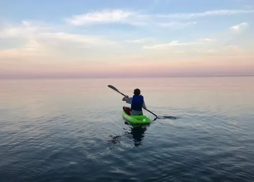 Beach house on Lake Superior - Direct beach access - Sunrise view over the lake!