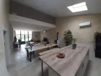 Mas Provençal Avec Piscine 8p + 1 Bébé Hotels in Lamotte-du-Rhone