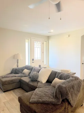 Georgeous Brand New Built Home. 3 Bedroom 2 Bathrooms.