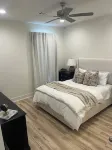 Back To College! 3 Bed Rooms 2.5 Bathroom- College Street near 280