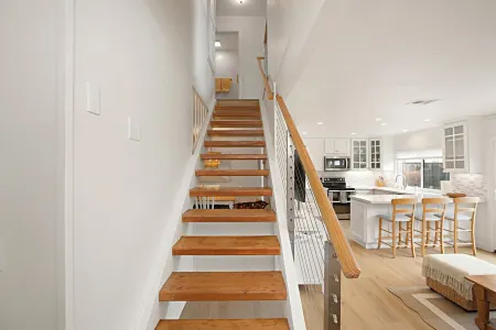 NEW! Discounted Rates! 3BD Beach Townhome in Community  w/Beach Access, Pool&Spa Отели в г. Солана Бич