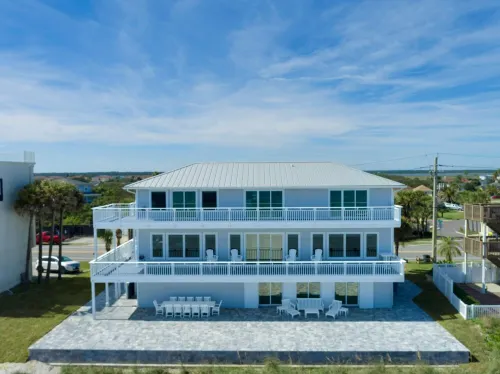 "BEACH THERAPY" Home on the Beach in South Ponte Vedra Beach / St Augustine