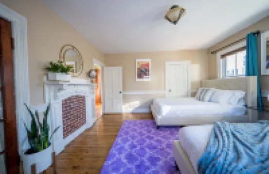 Magnificent 5BR/2BA Near Casinos