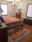 Pine Grove Cottage - Romantic Getaway on Private Lake