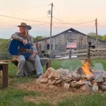 Sunset Farmhouse @ Muletown Farm• Fishing Pond • Fire Pit • Horse • Sunset Views - 3-Star