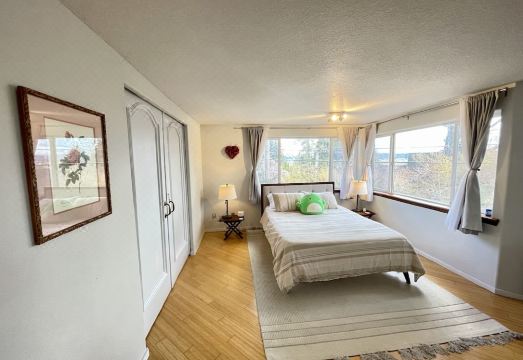 Pdx Penthouse with Stunning Mountain and River Views!