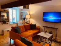 Market Lodge - Boutique Cottage