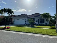 Players Club at Lely Resort! Home with New Heated Salt Water Pool on Golf Course Hotels in Lely Resort
