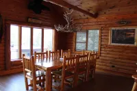 Seney Cabin with hot tub