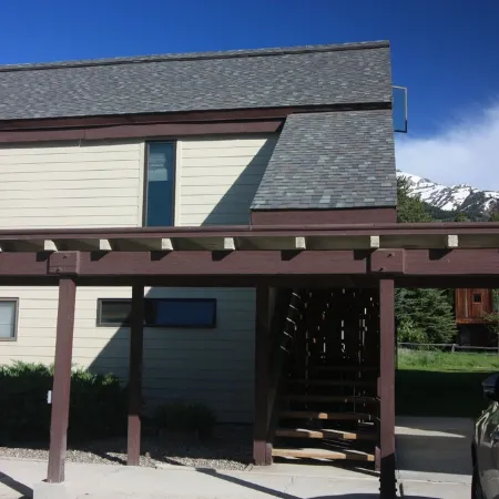 Private Top Corner Condo - 5 Mins to Grand Teton Nat'l Park- Deck, BBQ & Views!