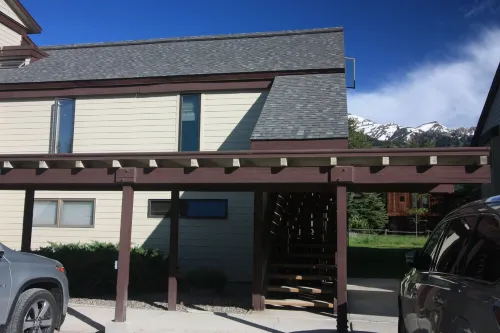 Private Top Corner Condo Just 5 Mins to JH Ski Resort- Great Views + Deck & BBQ! Hotels in Wilson