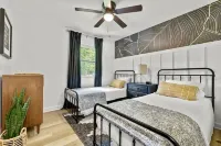 Location is a golfer's paradise and less than 10min from downtown Pinehurst!