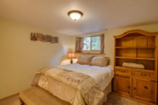 Creekside Lodging, Perfect Family Vacation, Recreation Area, Games, Pet Friendly