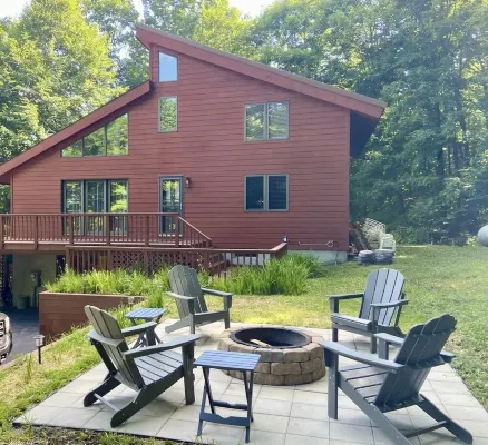 “Hollywood Nights”