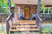 Large Rustic Log Cabin in the Laurel Highlands