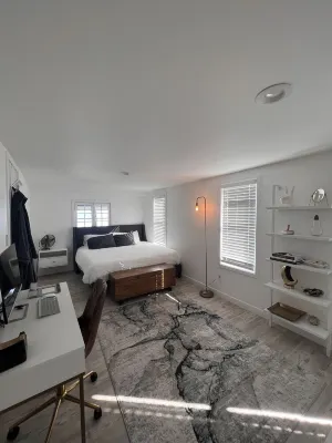 Bayview Hideaway! Newly remodeled beach house!