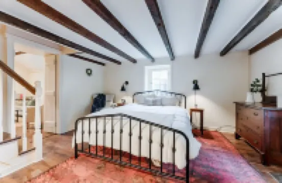 Cozy Spring House in Gorgeous Chadds Ford!