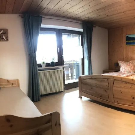 Apartment with panoramic views Отели в г. Хальблех